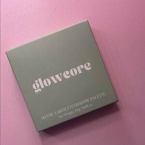 Glowcore Mystic Earth Eyeshadow Palette - Green